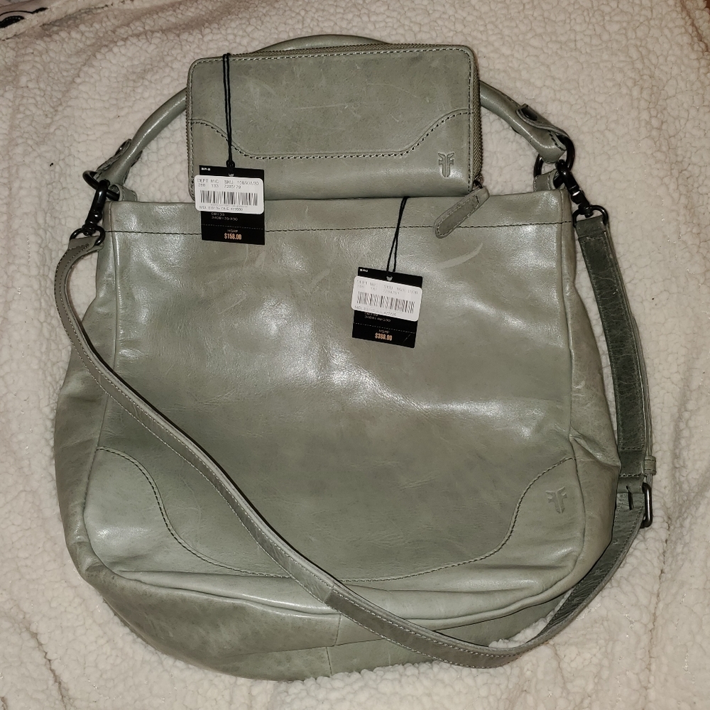 Nwt Frye Melissa hobo & matching wallet fern color